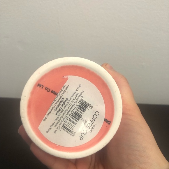 Embossed Pattern 10 oz. Travel Mug Cup Peach ceramic mug with lid - Picture 4 of 5